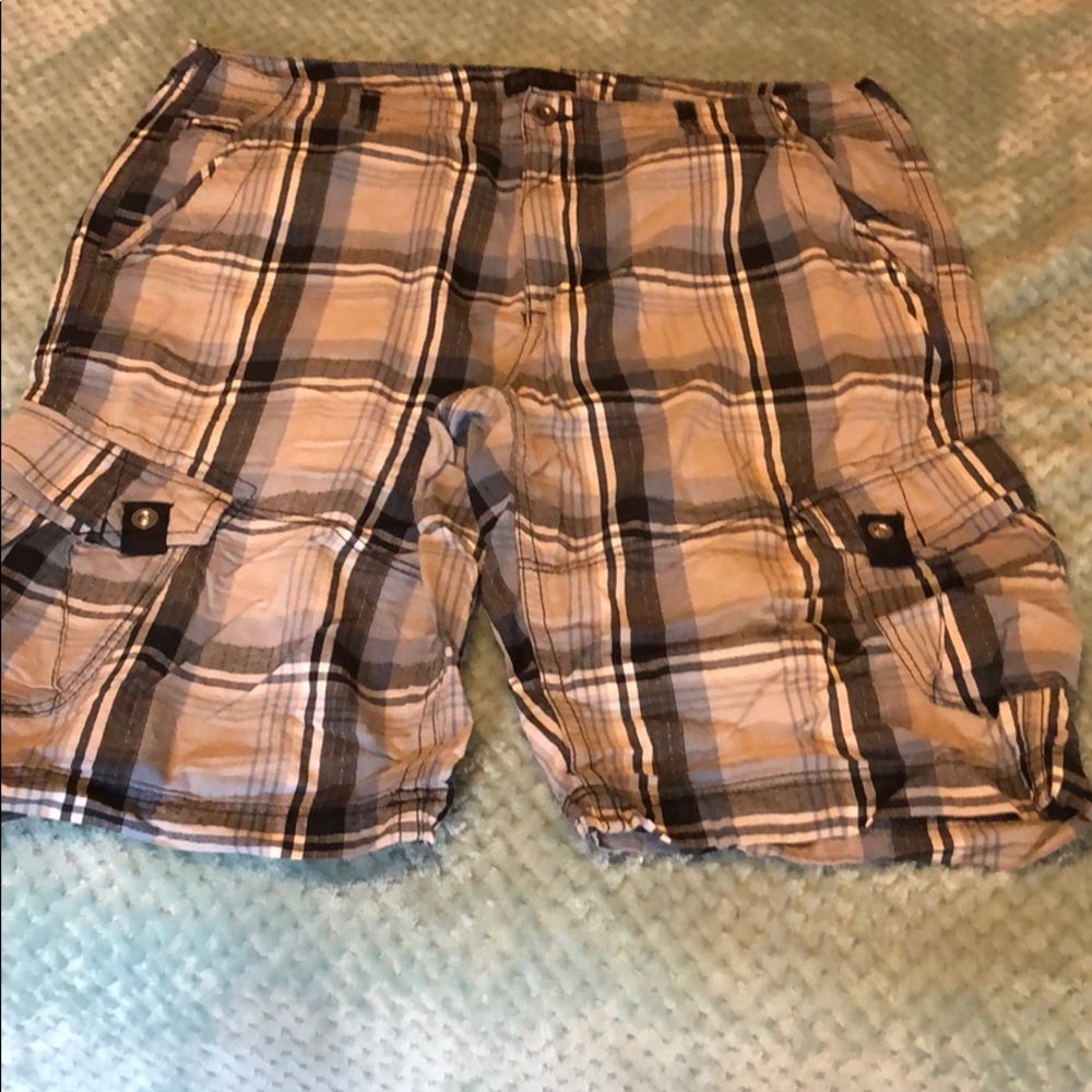 Men’s 38 shorts